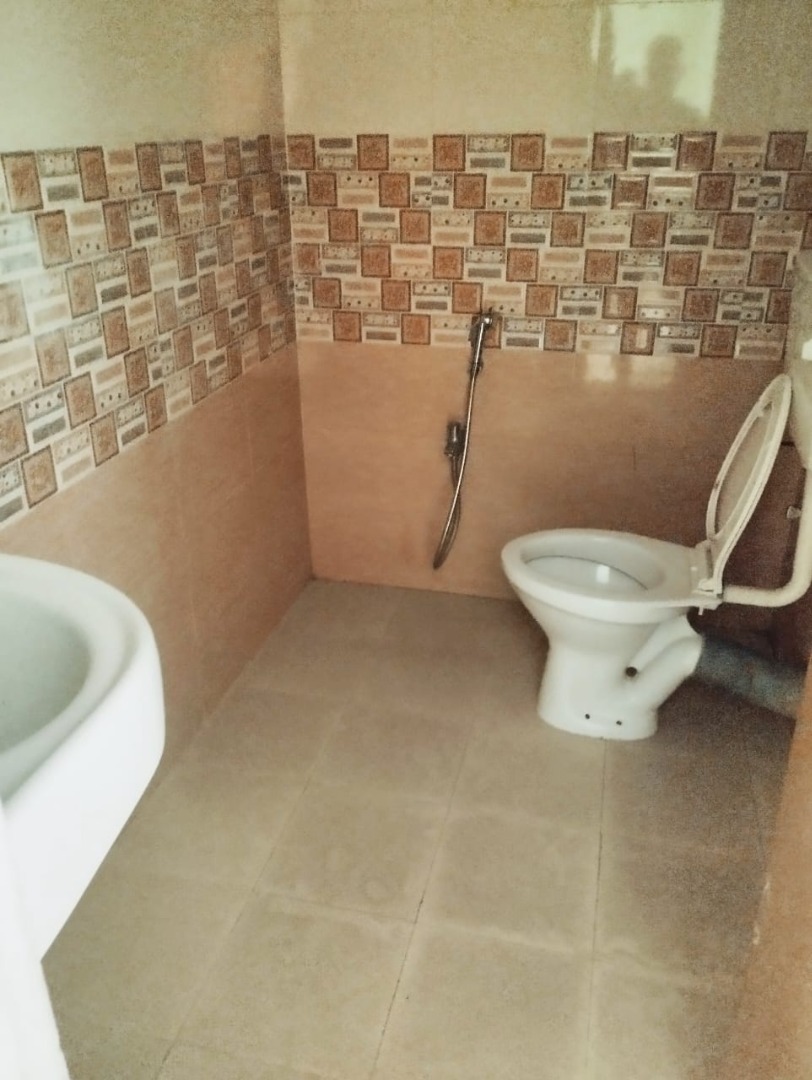 Unfurnished 3bhk in Radha Nagar Path, Barbari Village, Guwahati, Assam, India for Rent